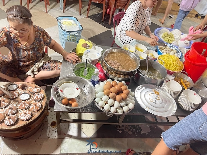 Quy trình làm bánh căn Phan Thiết