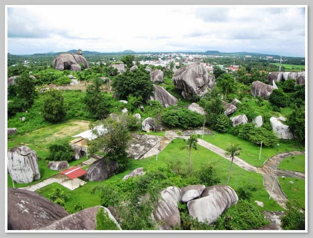 Địa điểm tham quan gần chợ Phú Túc