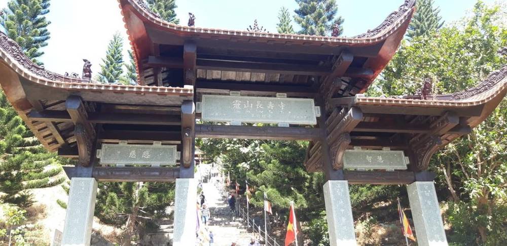 Không gian linh thiêng tại chùa núi Tà Cú