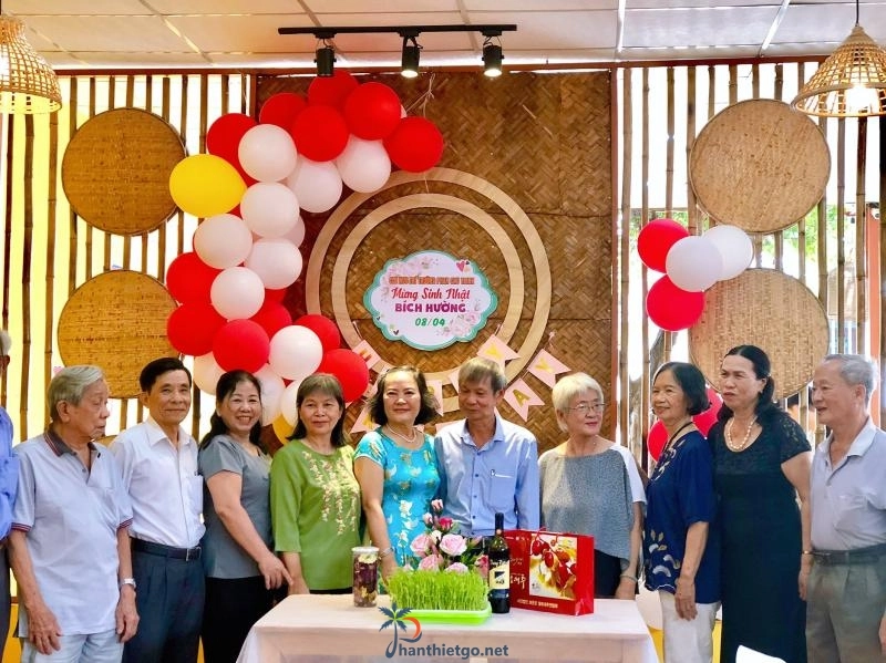 Không gian rộng rãi tại Cơm Niêu Panda