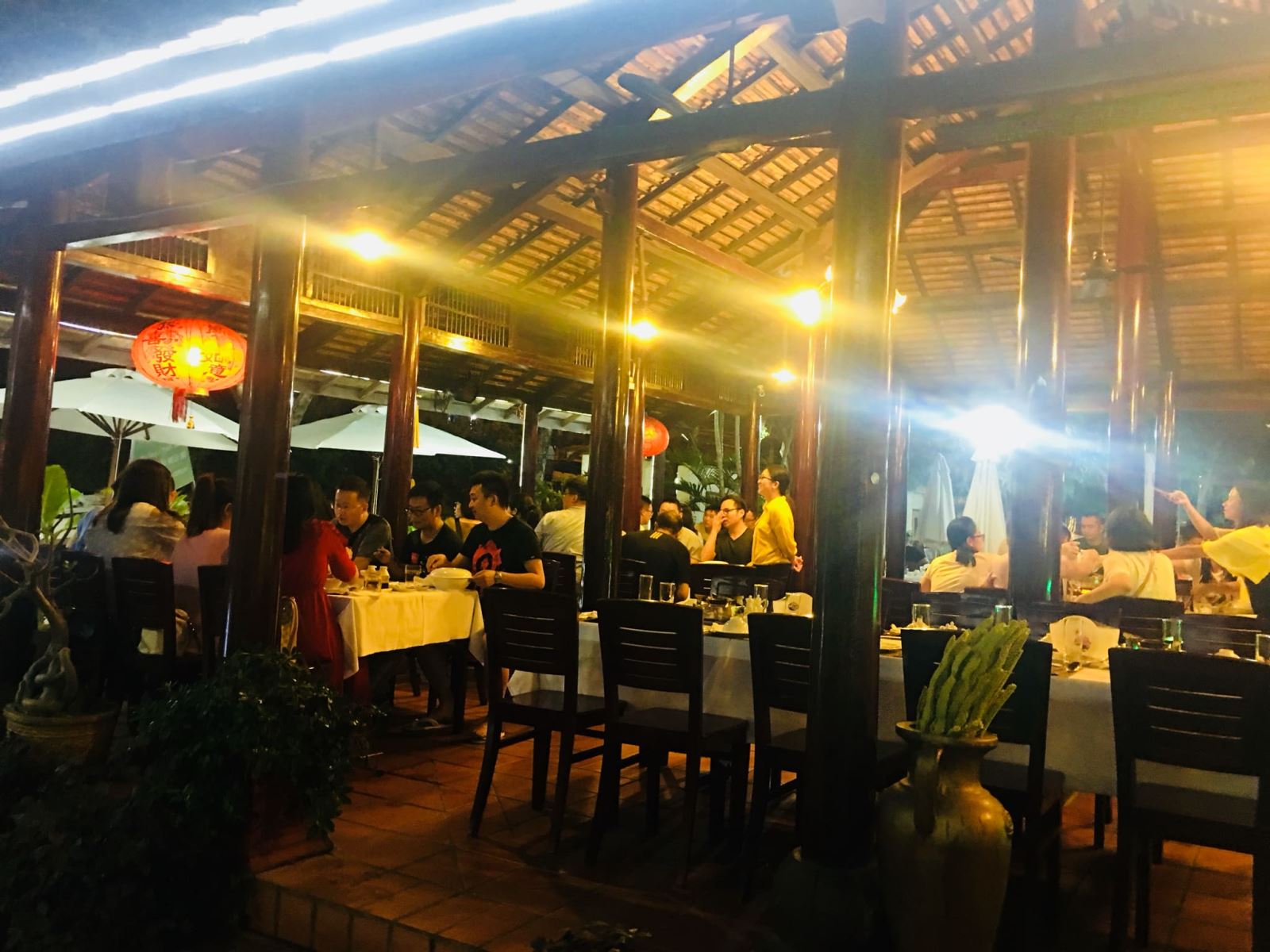 Nhà hàng SunFlower Malibu Mũi Né