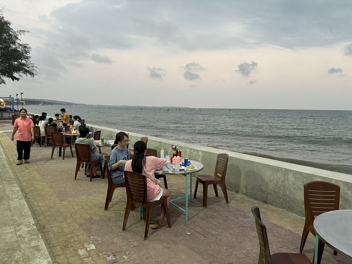 Quán Bờ Kè Tuấn Thảo 180 tại Hàm Tiến Phan Thiết