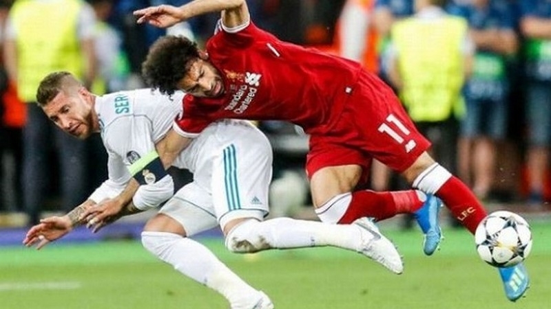 Defender là gì trong bóng đá? Defender là gì trong bóng đá? Tìm hiểu về vị trí này