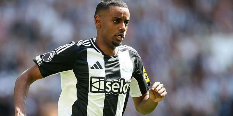 Alexander Isak: Tiền Đạo Tài Năng Của Newcastle United